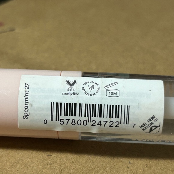 Brand new Clear Spearmint flavoured Lip Oil by Quo - Picture 2 of 2